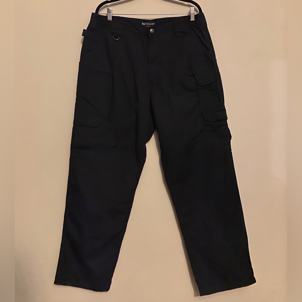 5.11 Tactical Women's Black Cargo Pants size Large